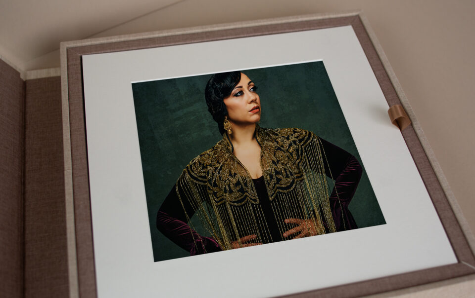 Fine art portrait print folio box